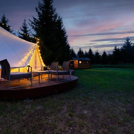 Hotel Kuusehaldja Glamping à Kohila Extérieur photo