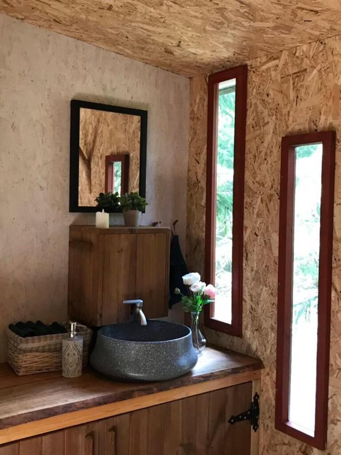 Hotel Kuusehaldja Glamping à Kohila Extérieur photo