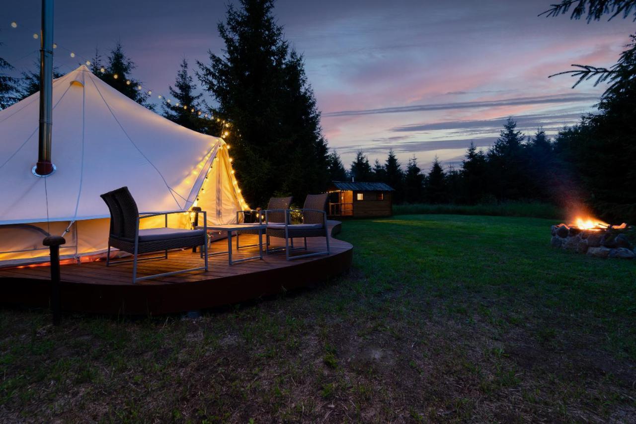 Hotel Kuusehaldja Glamping à Kohila Extérieur photo