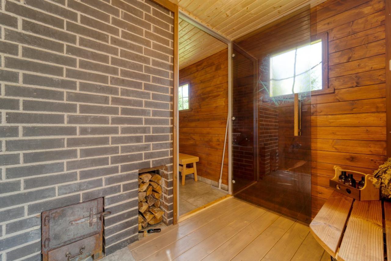 Hotel Kuusehaldja Glamping à Kohila Extérieur photo