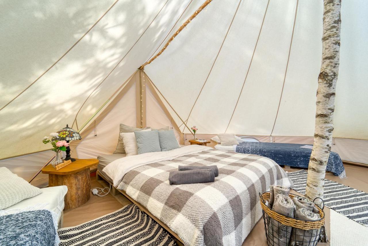 Hotel Kuusehaldja Glamping à Kohila Extérieur photo